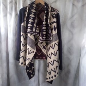 Charlotte Russe cardigan sweater size large ( bag O  )